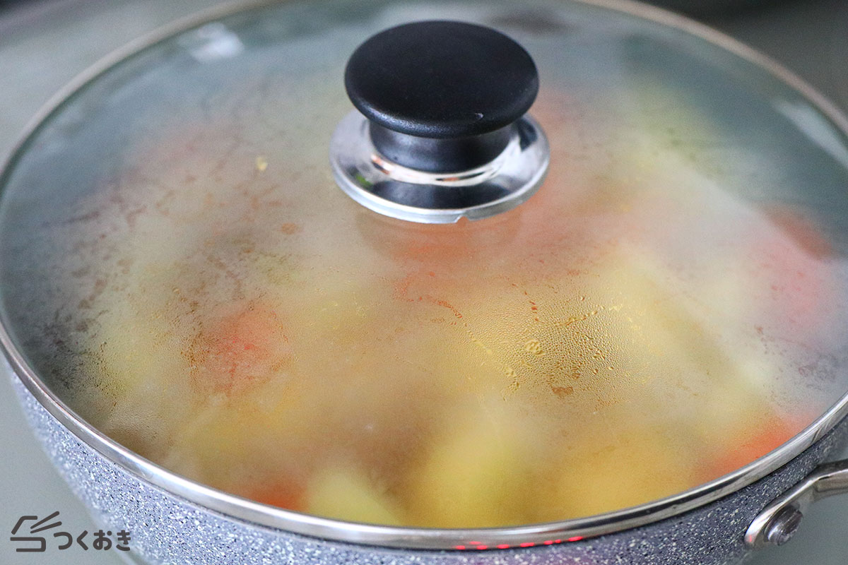 鶏ひき肉の肉じゃがの手順写真その3