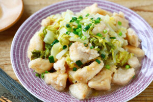 鶏むね肉と白菜の白だし煮の写真